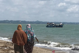Jarak kurang 100 meter, kapal Rohingya mendekat ke daratan Aceh Utara