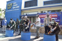 Bea Cukai Malang musnahkan barang sitaan senilai Rp2,1 miliar