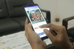 Cegah kontak fisik, pasar rakyat di Lamongan buat aplikasi POL