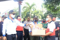 Di Pasar Galiran, Posko Terpadu Bali awasi penerapan protokol kesehatan