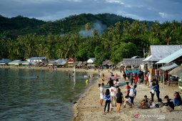 Wisata pantai Botutonuo Bone Bolango kembali ramai