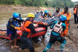 Basarnas temukan jasad pemancing yang hilang di Sungai Ciwulan Tasikmalaya