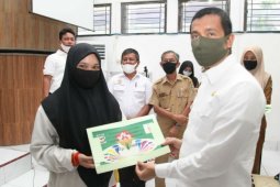75 atlet Pematangsiantar yang berprestasi di Porprov Sumut 2019 dapat tali asih