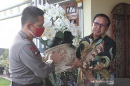 Polda Jambi gelar anjangsana ke sesepuh Polri