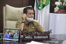 Wagub Hadi Mulyadi minta bupati/wali kota tertibkan tempat hiburan malam