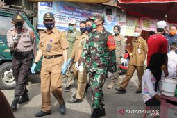 Bupati HST monitoring penerapan protokol kesehatan di pasar Birayang