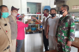 300 warung rakyat di Banyuwangi peroleh sertifikasi normal baru