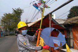 Ini bahayanya main layang-layang dekat jaringan listrik