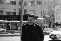 Makna di balik lagu "Adaptasi" Tulus