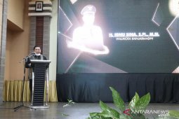 Wali Kota ingin hidupkan kembali ekonomi Banjarmasin dengan meresmikan Borneo Chicken,