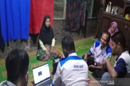 Jemput bola, Disdukcapil Madina lakukan perekaman e-KTP ke desa-desa