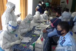 Antisipasi klaster baru  pegawai Lapas Teluk Dalam dirapid test