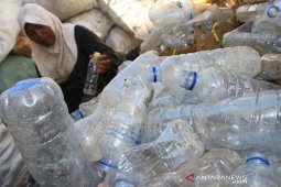 Pemanfaatan sampah plastik