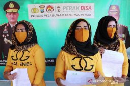 Emak-emak "Tik-tok" di Jembatan Suramadu mengaku khilaf (Video)