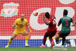 Liverpool mendekati rekor sapu bersih laga kandang Liga Inggris