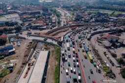 Percepat akses Kertajati, Presiden Jokowi tagih penyelesaian tol Cisumdawu