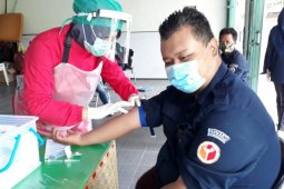 Hasil tes cepat reaktif, Bawaslu karantina pengawas 14 hari