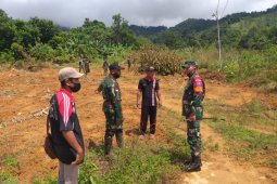 Satgas TMMD Kodim 1206/Putussibau bangun jalan di perbatasan