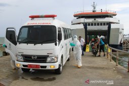 Penjemputan pekerja kapal reaktif COVID-19