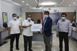 PLN Aceh bantu pengembangan mobil listrik dan bank sampah ke Unsyiah