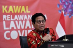 Mendes PDTT Abdul Halim menerima gelar doktor dari UNY