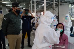 Hasil swab test, dua penumpang KRL di Stasiun Bogor terkonfirmasi positif COVID-19