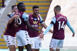 Villa jaga asa hindari degradasi  setelah membekap Palace 2-0
