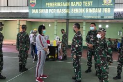Prajurit Rindam  tes cepat COVID-19