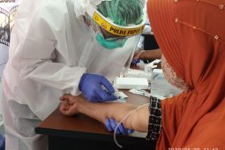 Rapid test bagi pelaku perjalanan di Teluk Wondama gratis