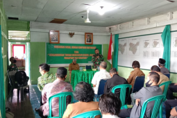 Danramil Putussibau ingatkan warga tidak lakukan pembalakan liar