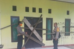 Warga blokir kantor desa Bobale karena BLT dijanjikan tidak cair