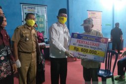 Warga Batuah terima BLT Dana Desa