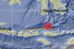 Laut Flores diguncang  gempa magnitudo 5,5 yang terasa hingga Denpasar