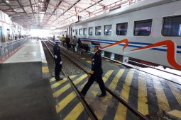 Penumpang kereta dari Daop Madiun tujuan Jakarta wajib isi CLM