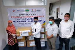 SKK Migas Jabanusa bersama 13 KKKS bantu warga dan Tenaga Medis lawan COVID-19