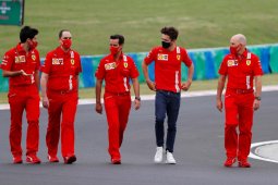 Pebalap Ferrari Charles Leclerc umumkan dirinya positif terpapar COVID-19