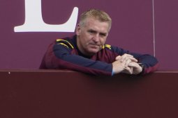 Aston Villa mati-matian agar tetap di Liga Premier