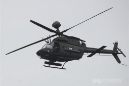 Helikopter militer jatuh saat latihan, dua tentara tewas