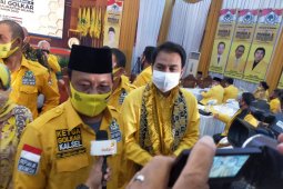 Anggota golkar diharapkan bangun ekonomi masyarakat walau suasana covid-19