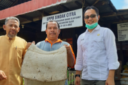 Upaya petani karet di Sambas jaga stabilisasi harga melalui UPBB