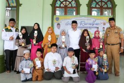 Bupati Labuhanbatu serahkan hadiah pemenang gebyar Ramadhan