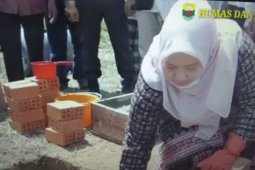 Bupati Muarojambi letakan batu pertama Ponpes Darul Arifin
