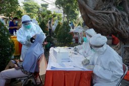 37 pedagang positif COVID-19, Pasar Keputran Utara Surabaya ditutup