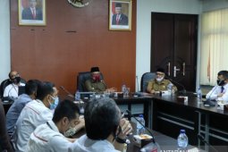 Bupati Aceh Barat dukung kehadiran videotron perdana Perum LKBN ANTARA di Aceh
