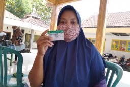 Subaidah,  pedagang asongan yang tertolong JKN-KIS
