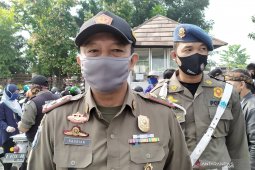 Pembelajaran tatap muka di sebuah sekolah di Rancasari Bandung dibubarkan