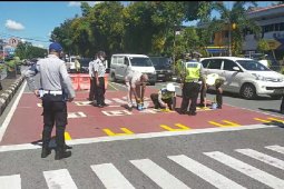 Dishub Kota Pontianak bangun marka jalan dengan jarak aman di perempatan