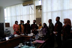 DPRD Kalteng pertanyakan anggaran Pilkada Kalsel 2020