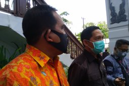 Aksi minta penegakkan Perda 3/2012