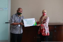 BPJAMSOSTEK Karawang serahkan jaminan kecelakaan kerja senilai Rp1,4 miliar
